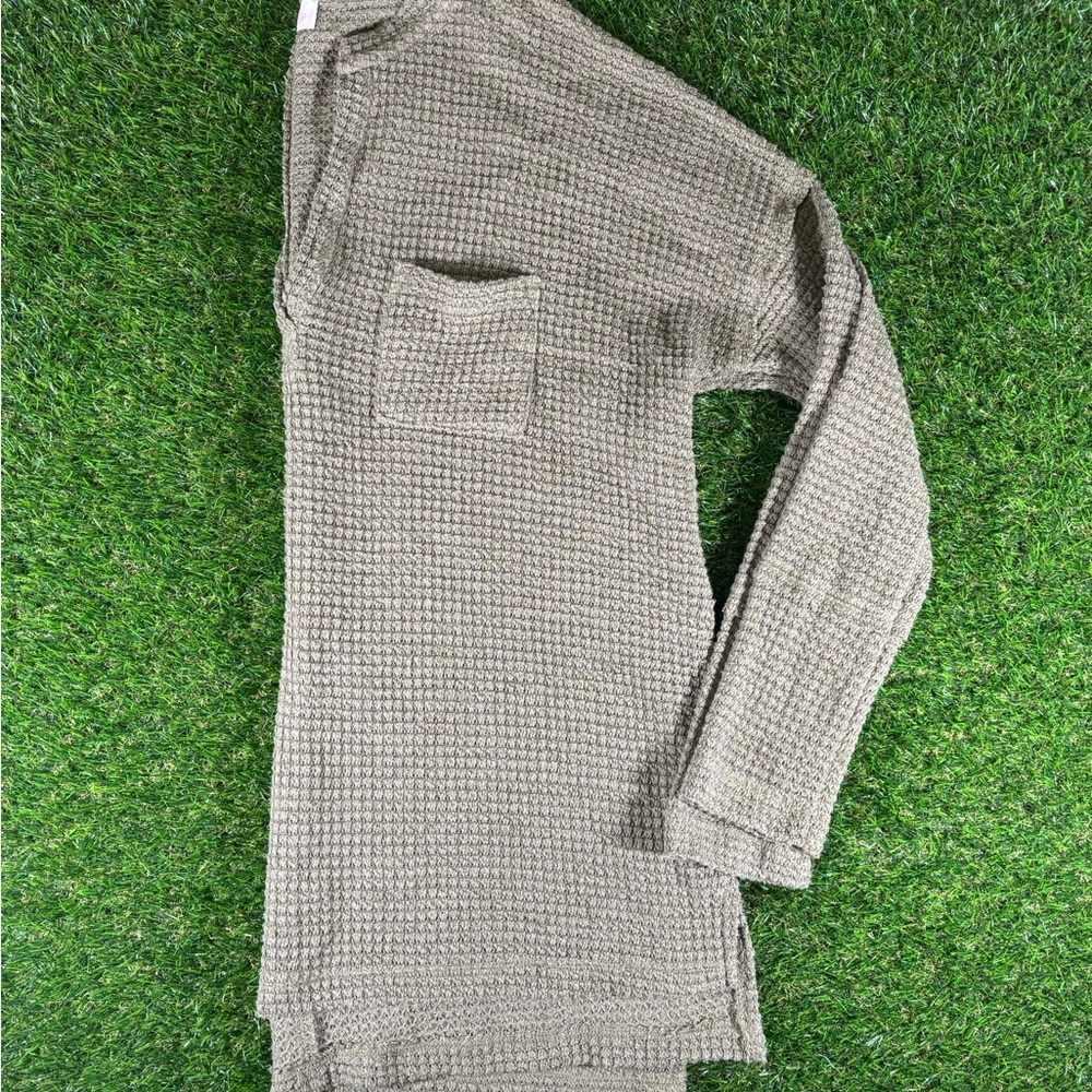 Pink Lily Waffle Knit Long Sleeve Top in Green